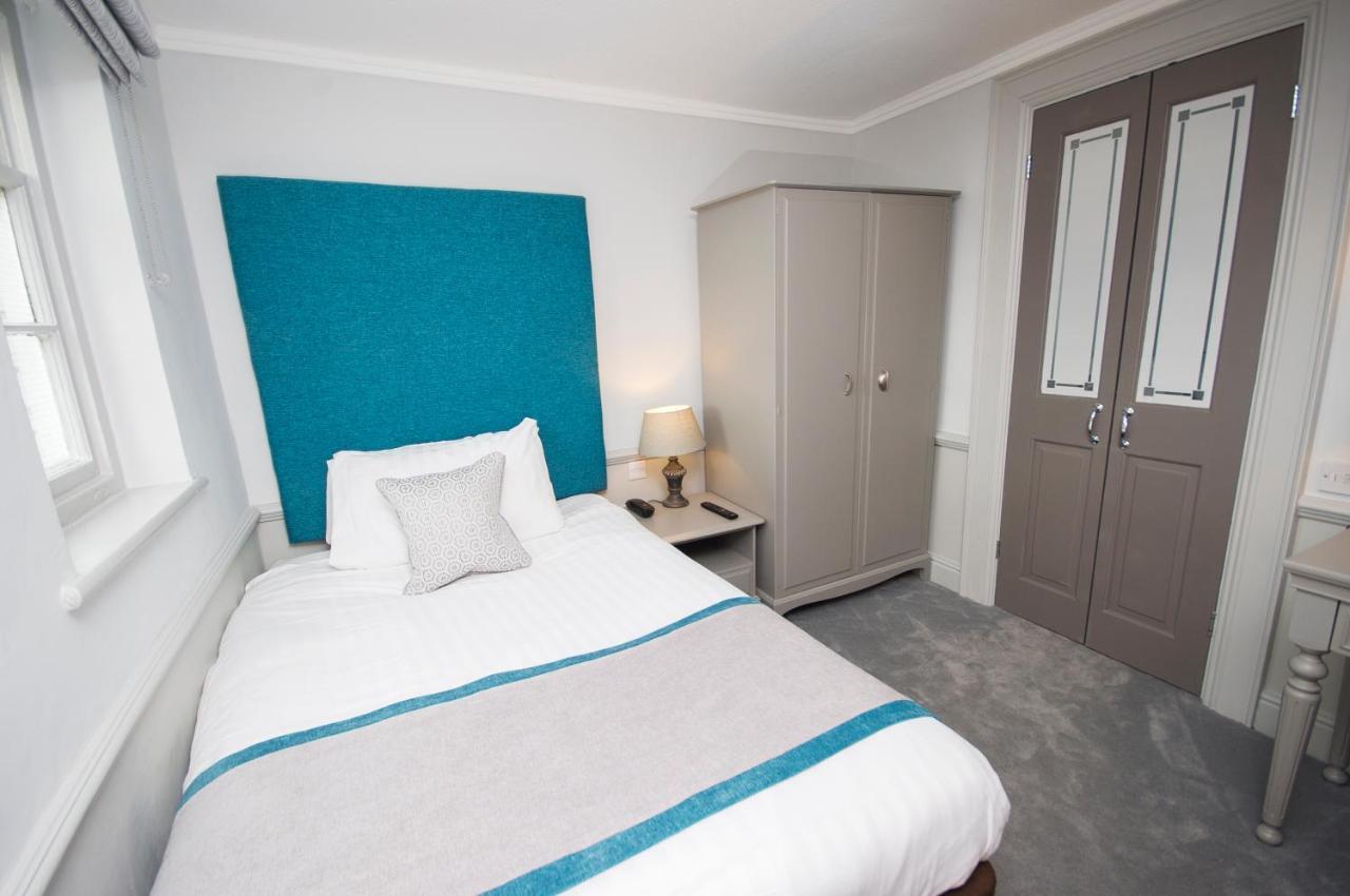 קרליסל Crown Hotel Wetheral מראה חיצוני תמונה